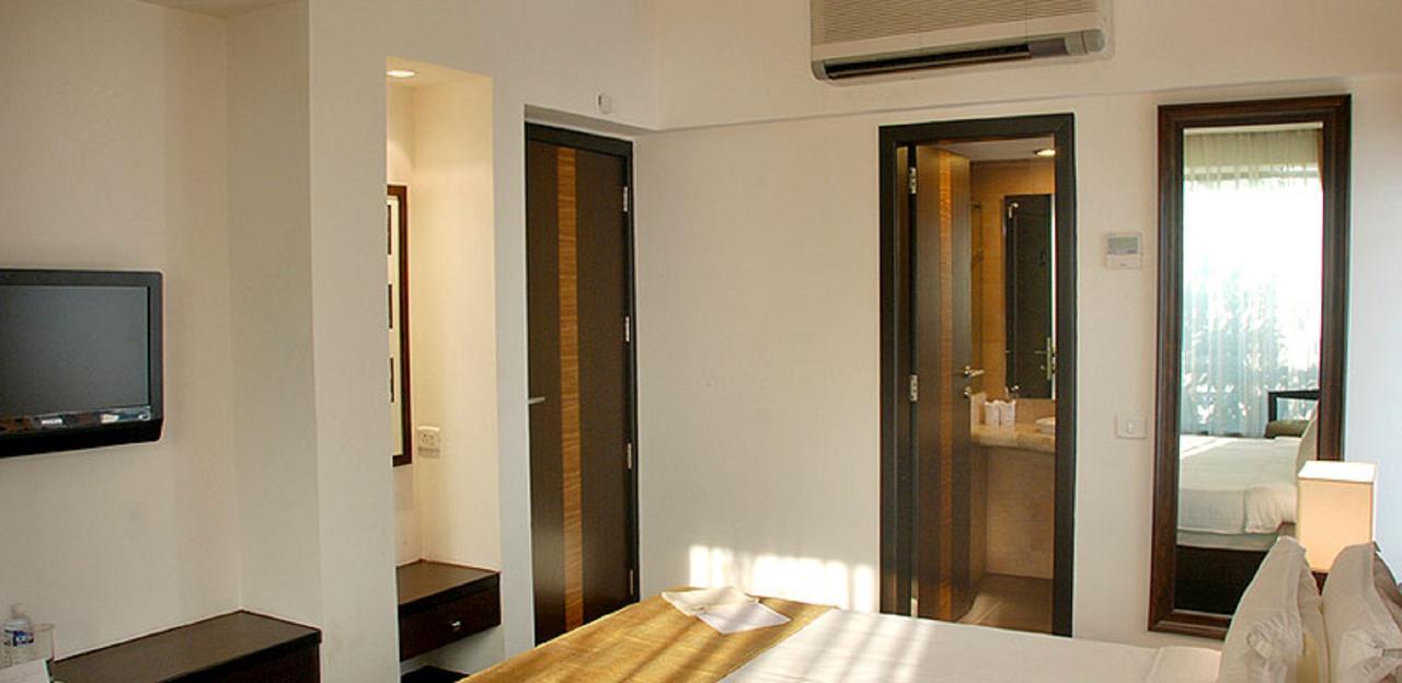 Hotel Metropole Колката Екстер'єр фото